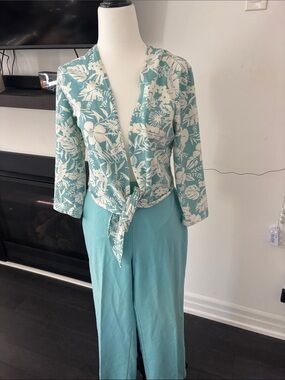 Vintage Weekenders Women's High-Waist Wide-Leg Pants in Aqua plus top